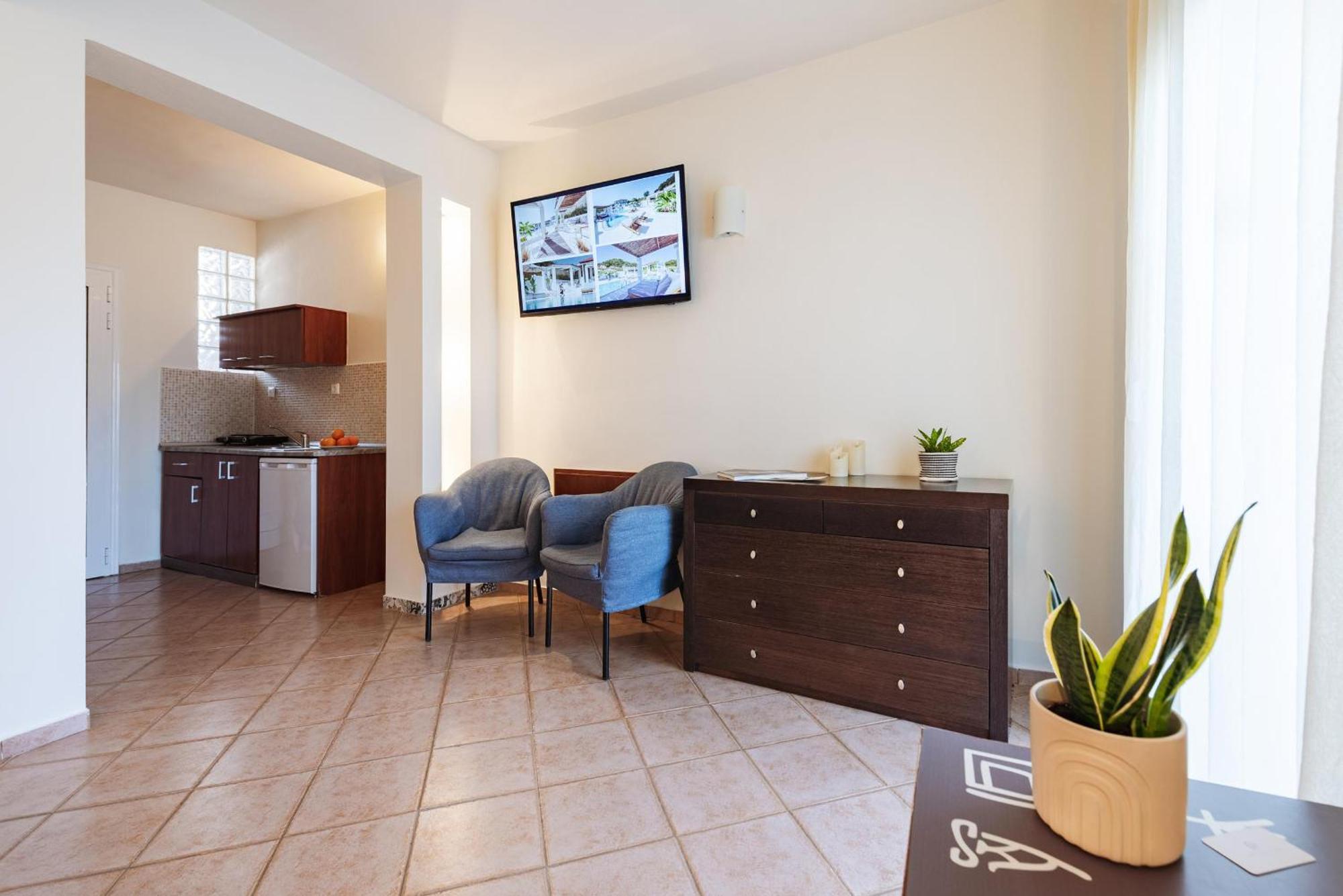 هانيوتي Ampelia Hotel Kassandra المظهر الخارجي الصورة
